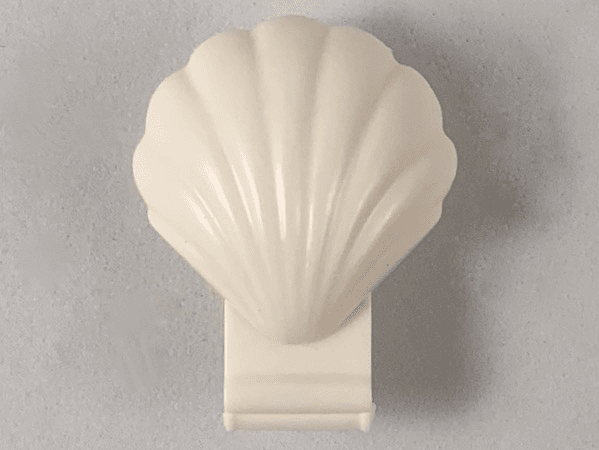 Clam Shell, Folding - Continuous Scalloped Inner Lip